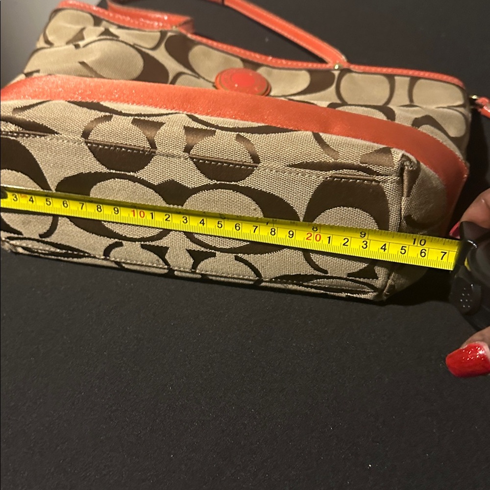 Used coach bag. - Picture 9 of 10